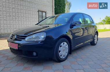 Хэтчбек Volkswagen Golf 2005 в Хороле