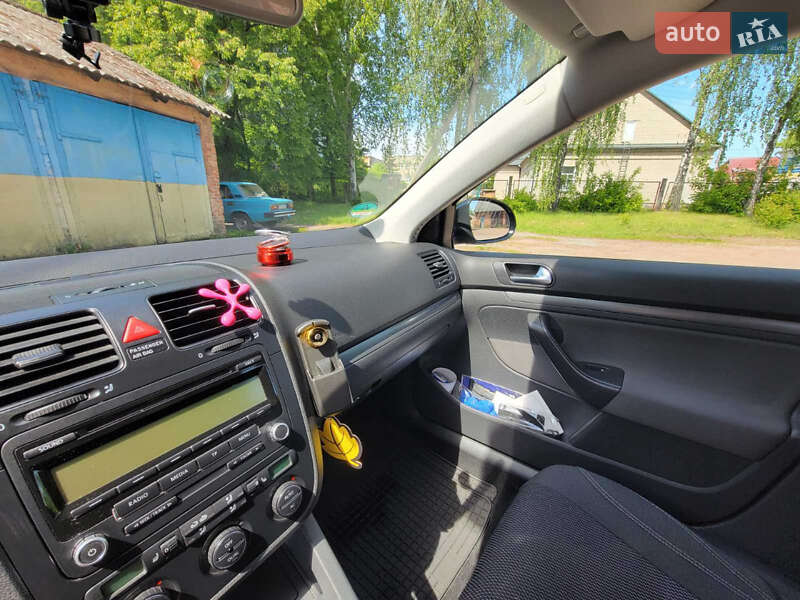 Універсал Volkswagen Golf 2008 в Хорошеві
