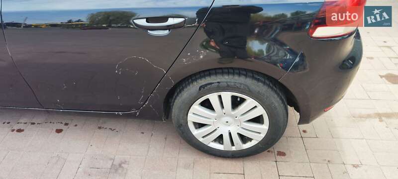 Хетчбек Volkswagen Golf 2010 в Хмельницькому