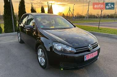 Хетчбек Volkswagen Golf 2009 в Рівному