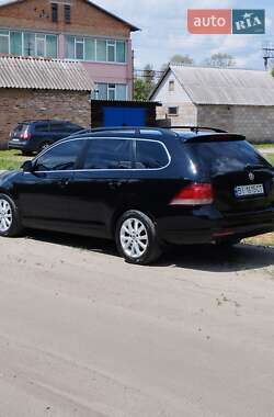 Универсал Volkswagen Golf 2010 в 