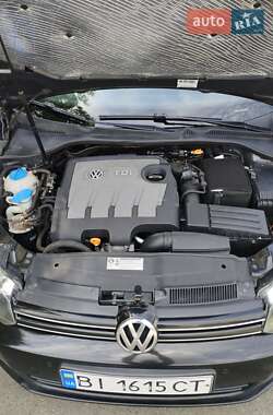 Универсал Volkswagen Golf 2010 в 
