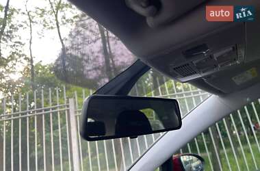 Хетчбек Volkswagen Golf 2017 в 