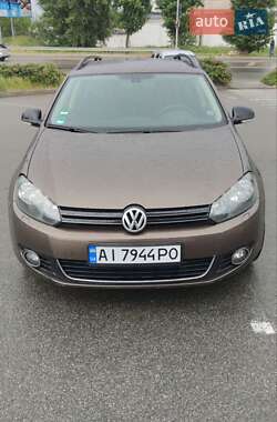 Універсал Volkswagen Golf 2011 в Вишгороді