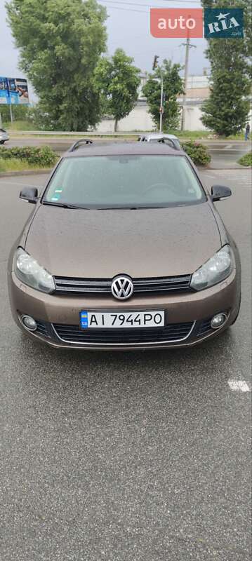 Универсал Volkswagen Golf 2011 в 