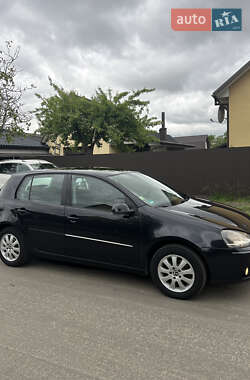 Хэтчбек Volkswagen Golf 2009 в 