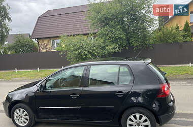 Хэтчбек Volkswagen Golf 2009 в 