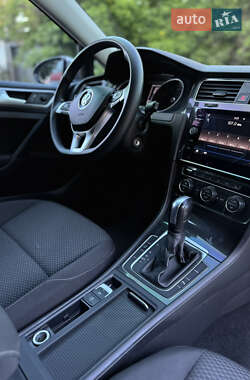 Універсал Volkswagen Golf 2017 в 