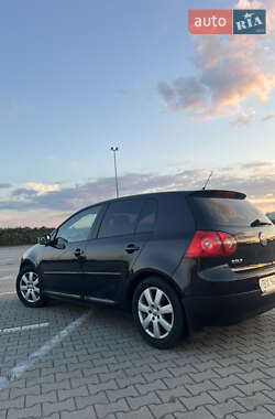 Хэтчбек Volkswagen Golf 2007 в 