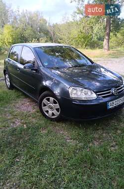 Хэтчбек Volkswagen Golf 2006 в Полтаве