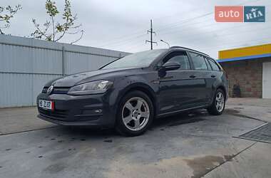 Универсал Volkswagen Golf 2015 в 