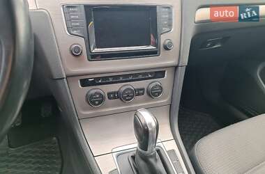 Универсал Volkswagen Golf 2015 в 
