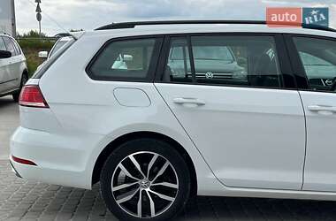 Универсал Volkswagen Golf 2020 в 