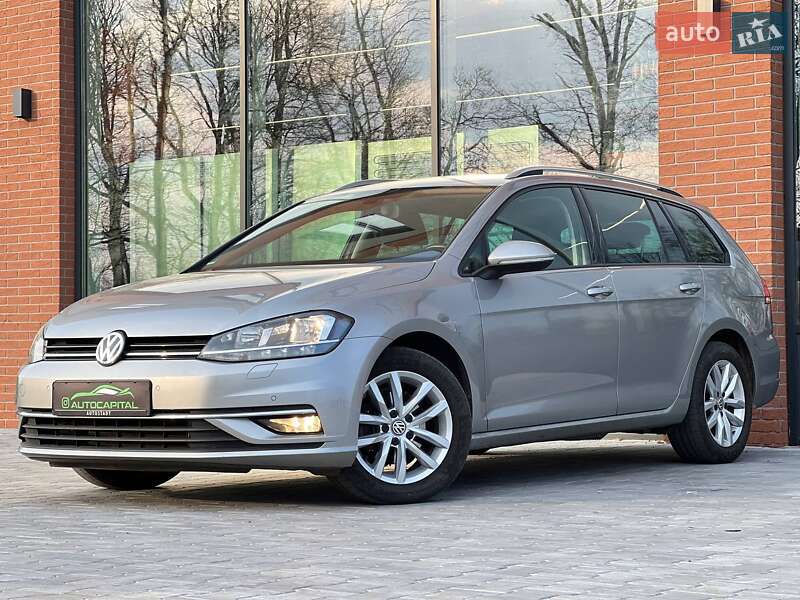 Універсал Volkswagen Golf 2019 в 
