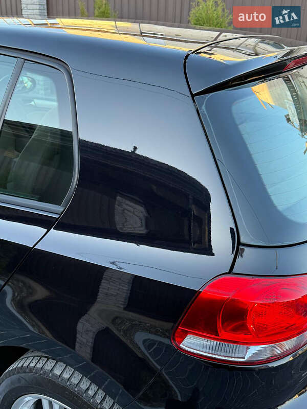Хетчбек Volkswagen Golf 2010 в Вінниці