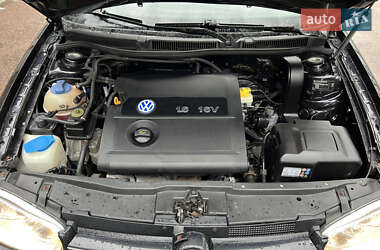 Універсал Volkswagen Golf 2003 в 