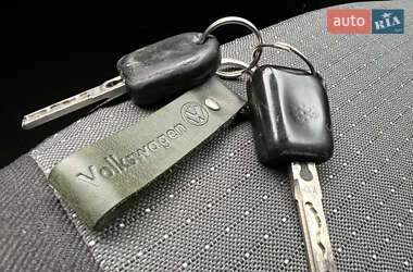 Універсал Volkswagen Golf 2003 в 