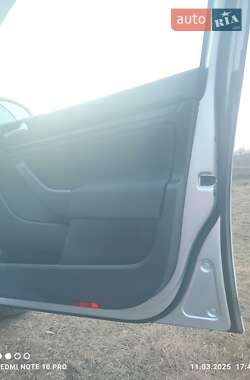 Универсал Volkswagen Golf 2010 в 