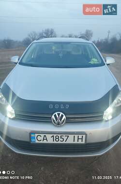 Универсал Volkswagen Golf 2010 в 
