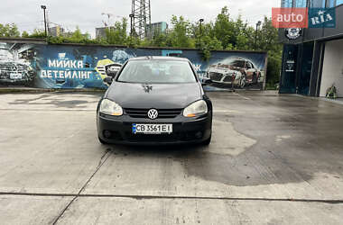 Хэтчбек Volkswagen Golf 2004 в Киеве