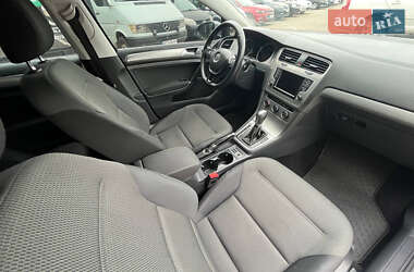 Универсал Volkswagen Golf 2015 в 