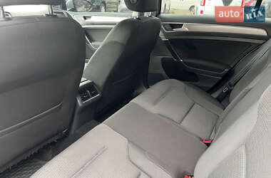 Универсал Volkswagen Golf 2015 в 