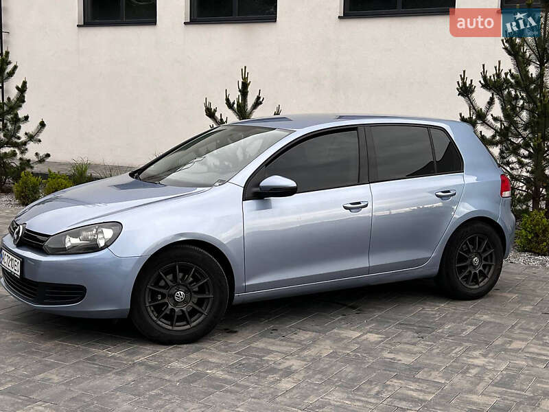 Хетчбек Volkswagen Golf 2009 в Луцьку