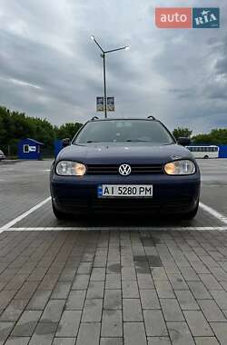 Универсал Volkswagen Golf 2000 в Барышевке
