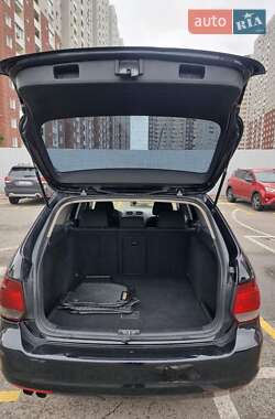 Універсал Volkswagen Golf 2014 в 