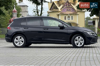 Хэтчбек Volkswagen Golf 2020 в 