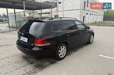 Універсал Volkswagen Golf 2012 в 