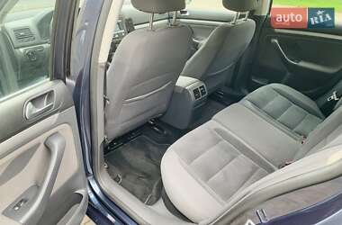 Універсал Volkswagen Golf 2009 в 