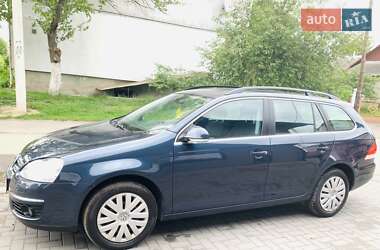 Універсал Volkswagen Golf 2009 в 