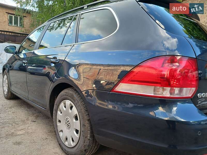 Универсал Volkswagen Golf 2008 в Гадяче
