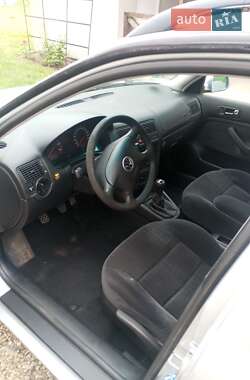 Універсал Volkswagen Golf 2001 в 