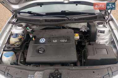 Універсал Volkswagen Golf 2001 в 
