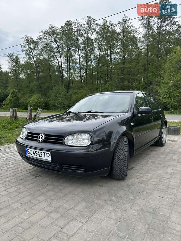 Volkswagen Golf 2000