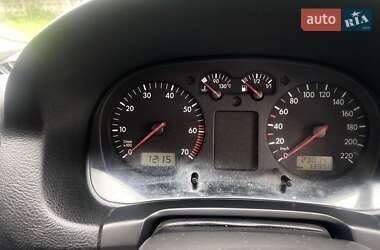 Универсал Volkswagen Golf 2001 в 