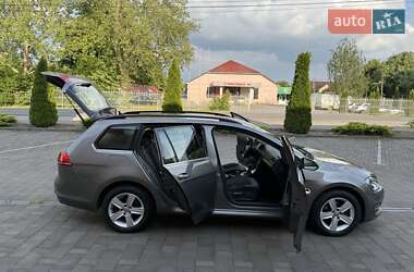 Універсал Volkswagen Golf 2015 в 