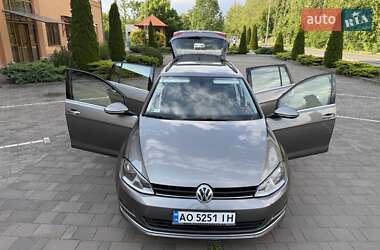 Універсал Volkswagen Golf 2015 в 