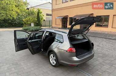 Універсал Volkswagen Golf 2015 в 