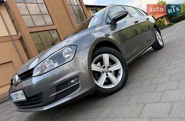 Універсал Volkswagen Golf 2015 в 