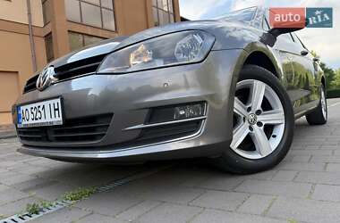 Універсал Volkswagen Golf 2015 в 