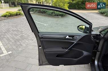 Універсал Volkswagen Golf 2015 в 