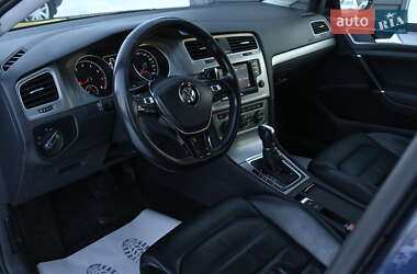 Універсал Volkswagen Golf 2014 в 