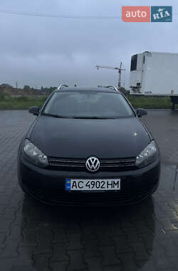 Универсал Volkswagen Golf 2010 в 