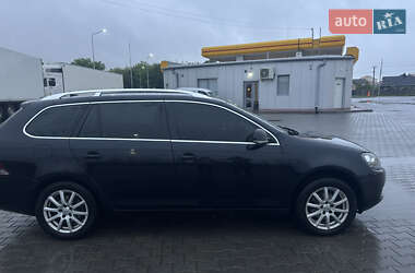 Универсал Volkswagen Golf 2010 в 