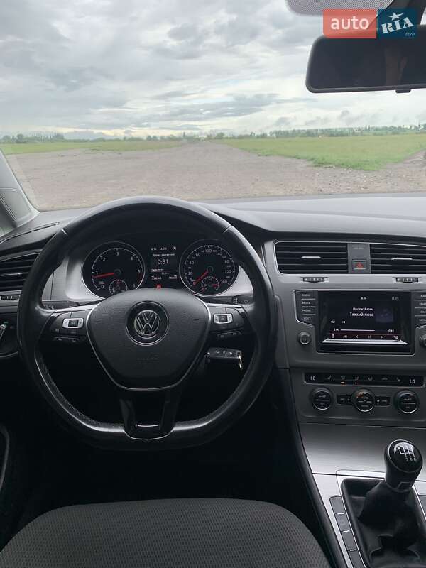 Универсал Volkswagen Golf 2015 в Погребище