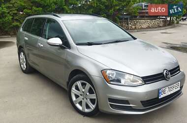 Універсал Volkswagen Golf 2015 в Тернополі