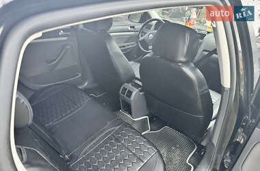 Хэтчбек Volkswagen Golf 2007 в 